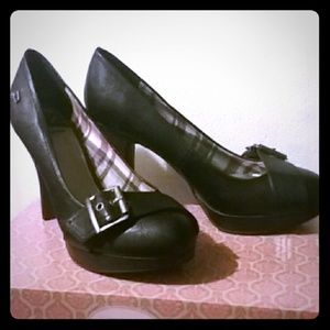 Fergalicious Nina Black Size 9